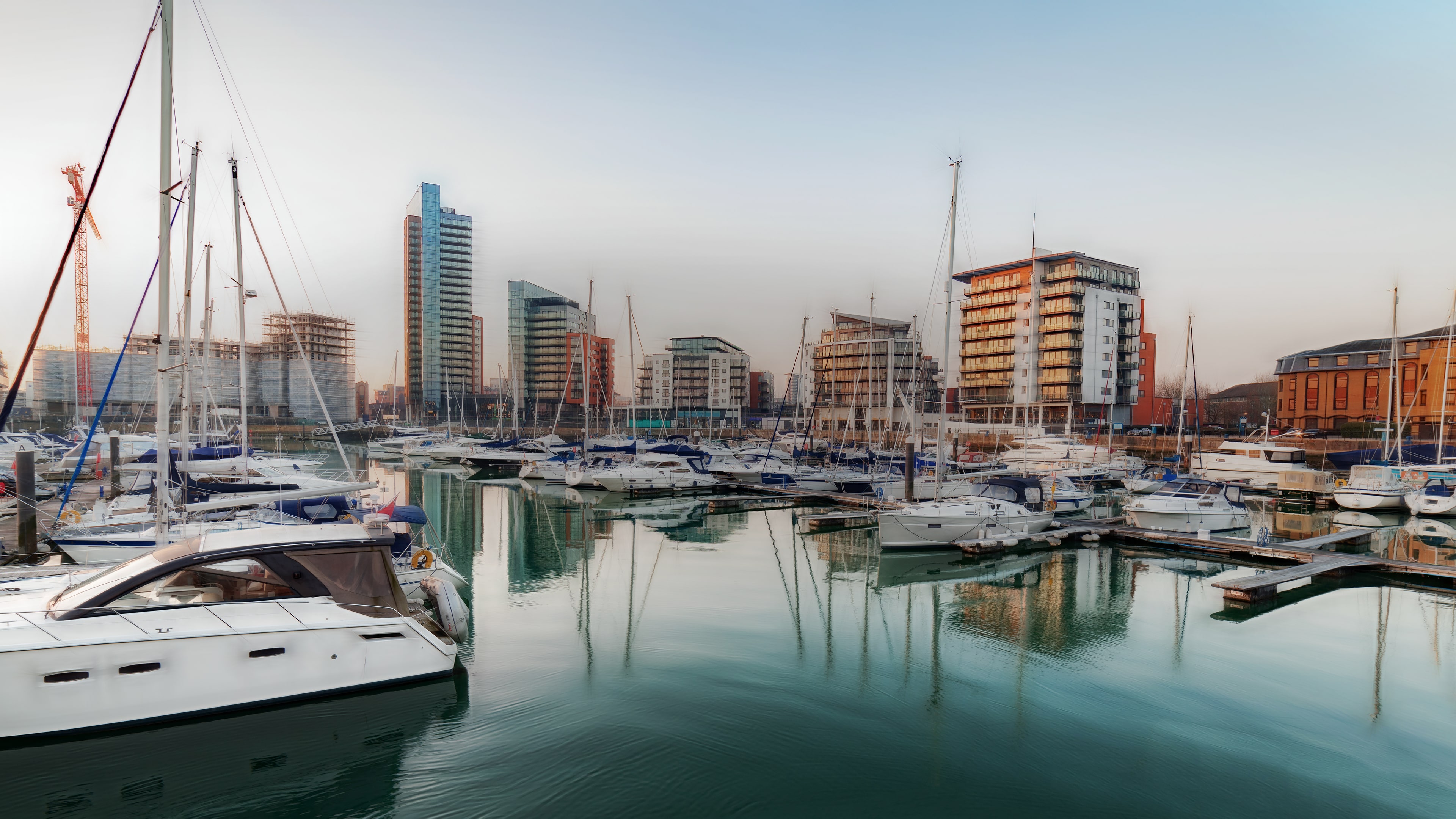 Fake Chalets & Instructors: The Widespread Ski Resort Scam Problem